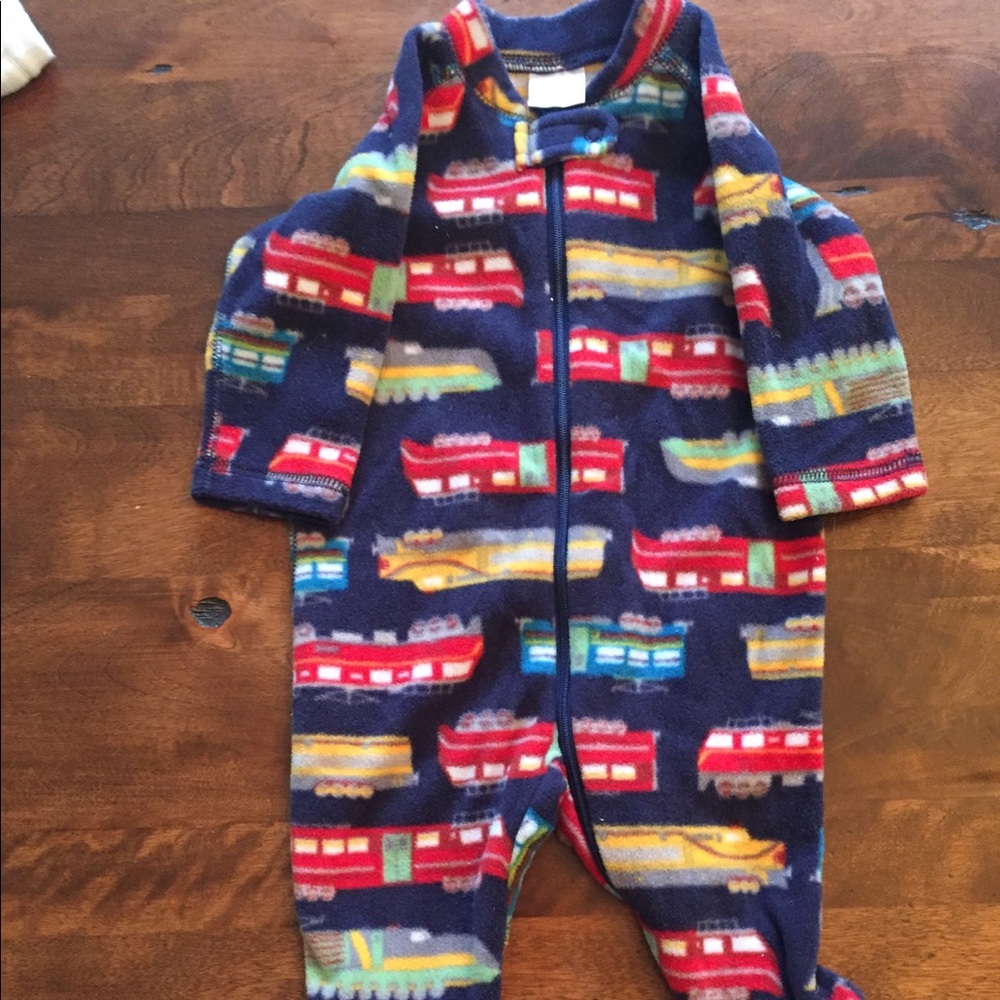 Hanna Anderson train footed pajamas size 60